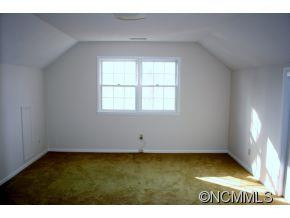 928 HUDLOW ROAD - Photo 13
