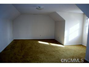 928 HUDLOW ROAD - Photo 14