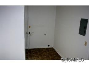 928 HUDLOW ROAD - Photo 16