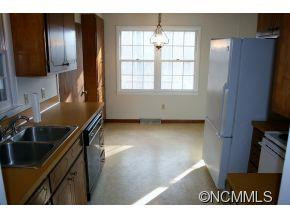 928 HUDLOW ROAD - Photo 8