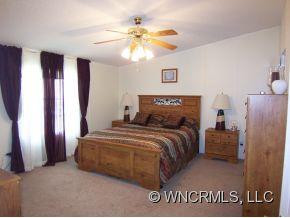 142 Largo Lane - Photo 10