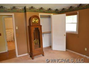 119 Riverside Drive - Photo 12