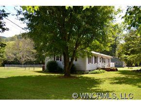 119 Riverside Drive - Photo 3