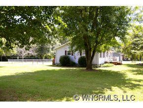 119 Riverside Drive - Photo 4