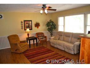 119 Riverside Drive - Photo 6