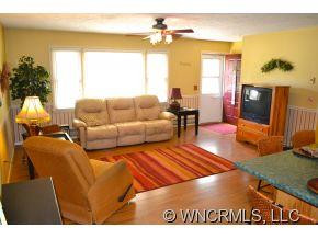 119 Riverside Drive - Photo 7