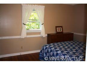 4150 Howard Gap Rd - Photo 12