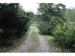 4150 Howard Gap Rd - Photo 16