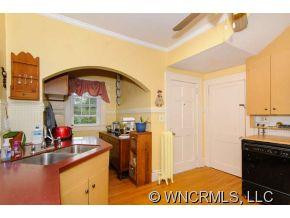 122 Pennsylvania Avenue - Photo 12