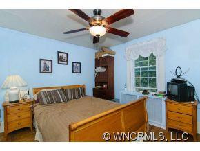 122 Pennsylvania Avenue - Photo 15