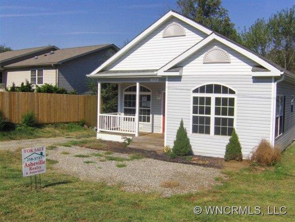 172 LAKESIDE DRIVE