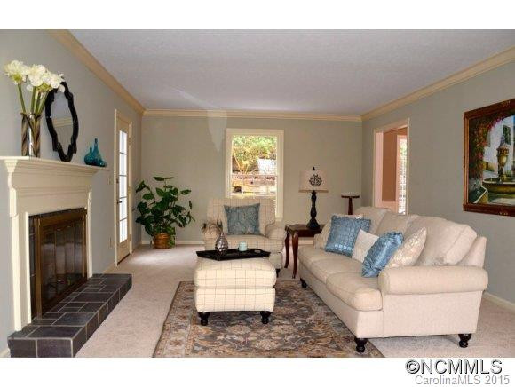 212 Estate Drive - Photo 5