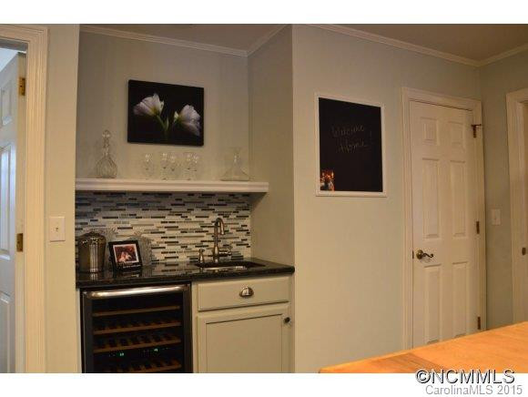 212 Estate Drive - Photo 9
