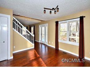 56 Antoinette Lane - Photo 6