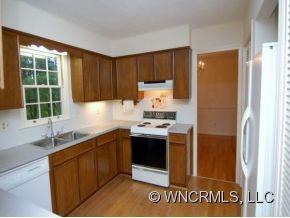807 BARBARA BLVD. - Photo 8