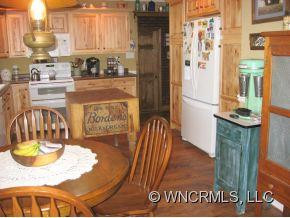 157 MEADOW STREET - Photo 3