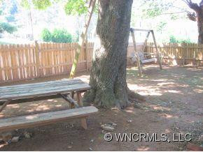 157 MEADOW STREET - Photo 10