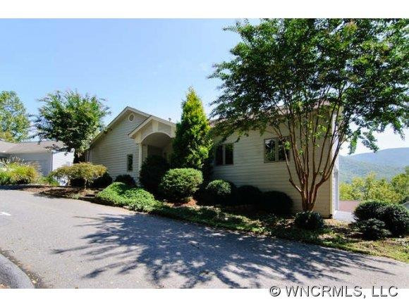 11 Spring Hollow Circle