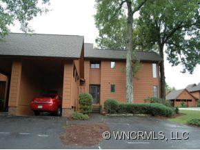 29 VILLAGE DRIVE - Photo 3