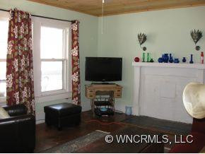402 Montreat Road - Photo 4