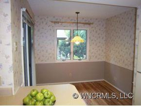 1004 Red Oak Drive - Photo 5