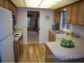 1004 Red Oak Drive - Photo 6