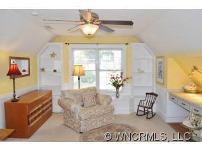 214 Coachmans Court - Photo 11
