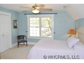 214 Coachmans Court - Photo 13
