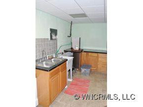 214 Coachmans Court - Photo 17