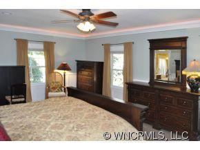 214 Coachmans Court - Photo 9