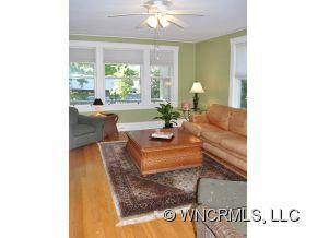 123 Edwin Place - Photo 10