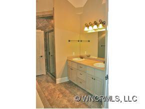 910 Hawk Ridge Drive - Photo 17