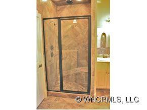 910 Hawk Ridge Drive - Photo 18