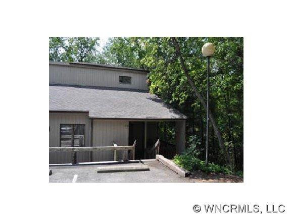 12-D Cedar Wood Court