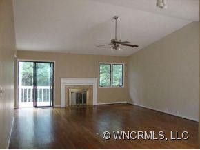 108 CLUBWOOD COURT - Photo 2