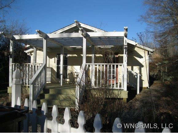 121 Davis Creek Road
