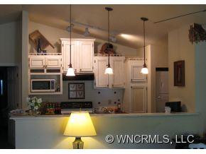 121 Davis Creek Road - Photo 2