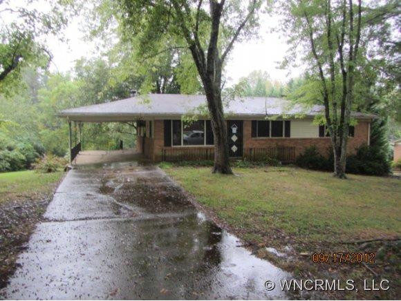 149 Lakeside Drive
