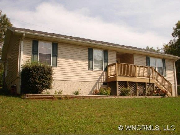 2 Myra Pl.