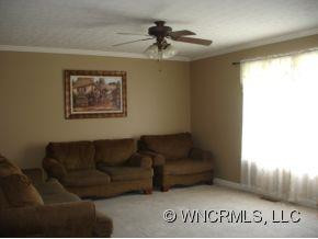 2 Myra Pl. - Photo 4