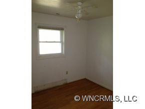 100 Pine Tree Drive - Photo 4