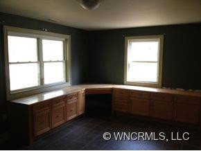 100 Pine Tree Drive - Photo 8