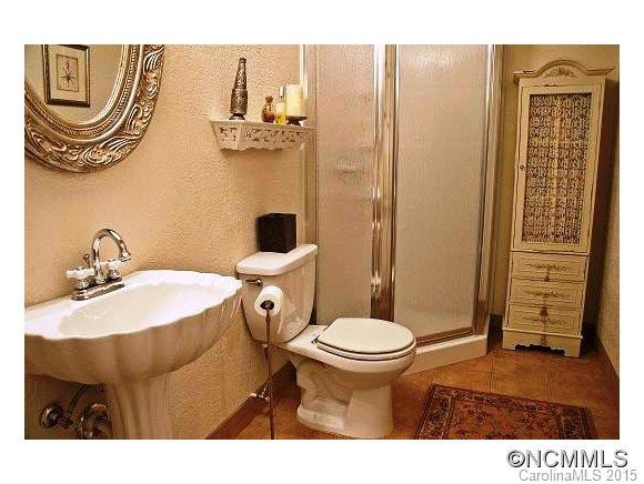 183 Forest Hill Drive - Photo 14