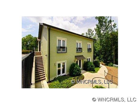 600 Unit #102 Skyloft Drive