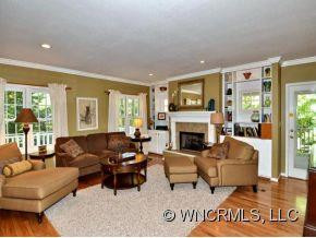 18 THOUSAND OAKS BLVD - Photo 3