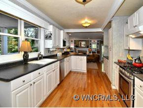 18 THOUSAND OAKS BLVD - Photo 5