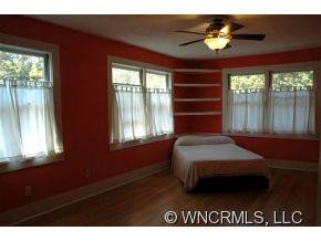 135 Houston Street - Photo 15