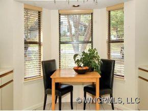 304 OAK PLACE - Photo 7