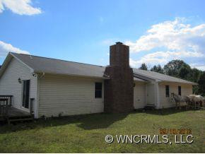 688 Pilgrim Way - Photo 4