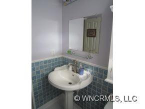 1218 Pebble Lane - Photo 8